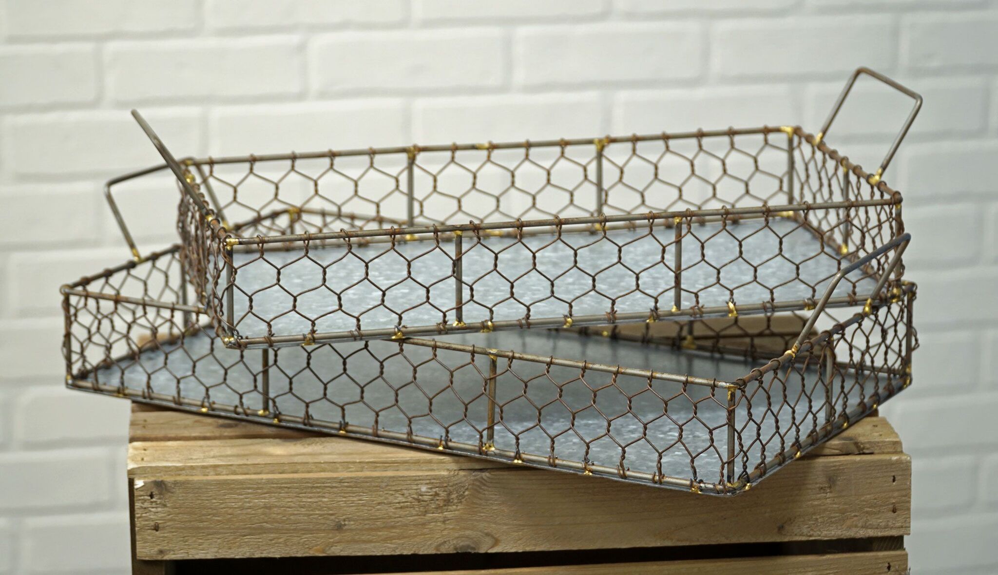 Chicken Wire Tray containers Marshall Home and Garden