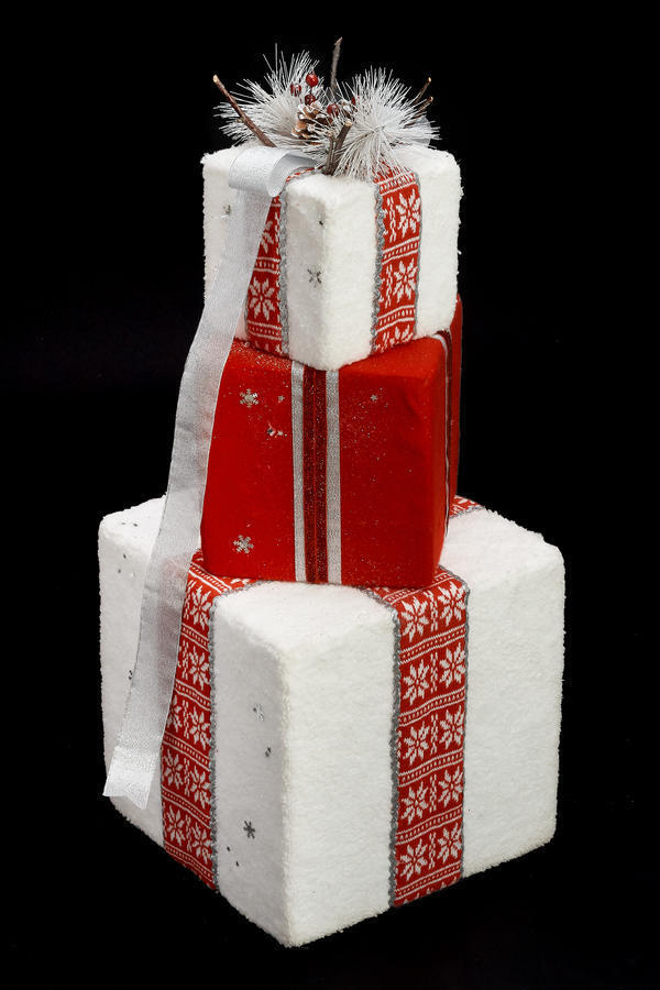 GIFTBOX TOWER 13″ X29.5″H GIFTBOX TOWER 13″ X29.5″H
