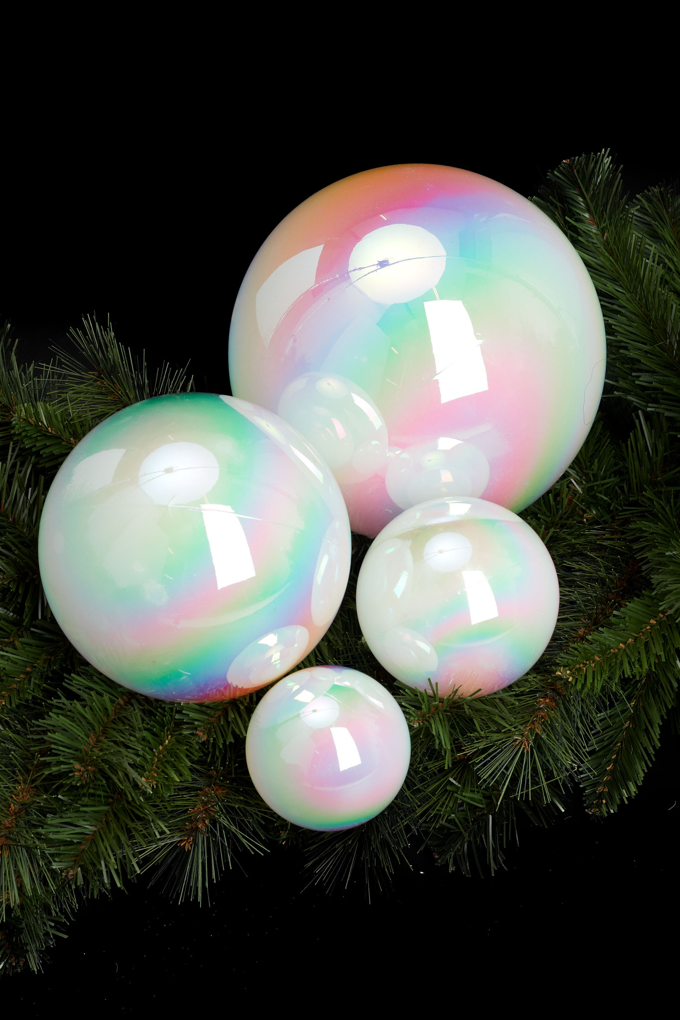 ORN IRIDESCENT WHITE 6″