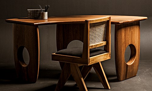 Dining Tables Desks Bars Noir