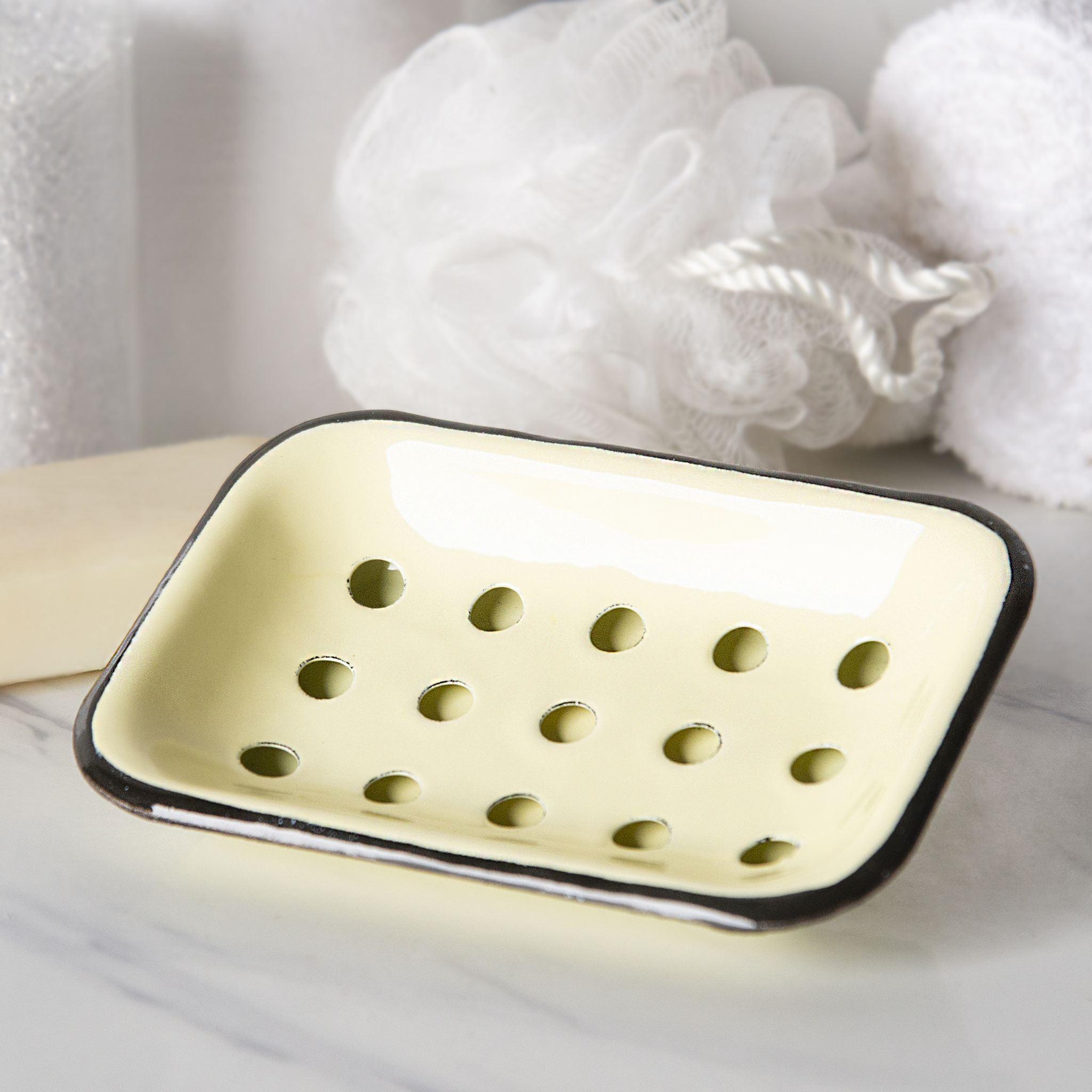 MTL. ENAMELWARE SOAP DISH CREAM VIP Home and Garden